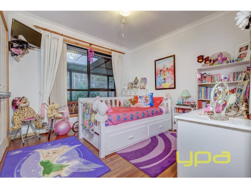 2/60 Hjorths Road, Toolern Vale VIC 3337