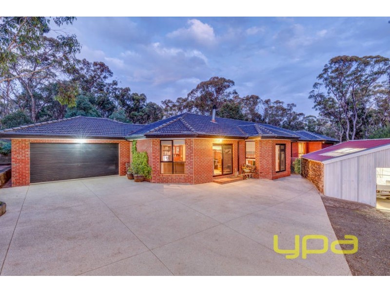 2/60 Hjorths Road, Toolern Vale VIC 3337