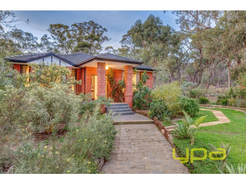 2/60 Hjorths Road, Toolern Vale VIC 3337