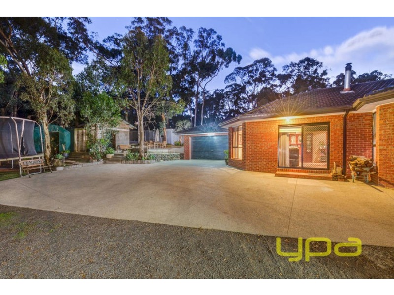 2/60 Hjorths Road, Toolern Vale VIC 3337