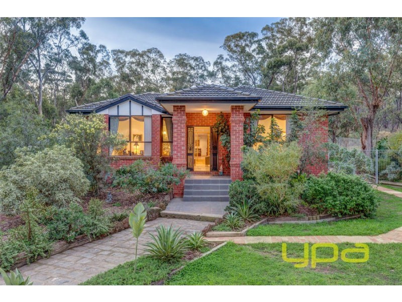 2/60 Hjorths Road, Toolern Vale VIC 3337