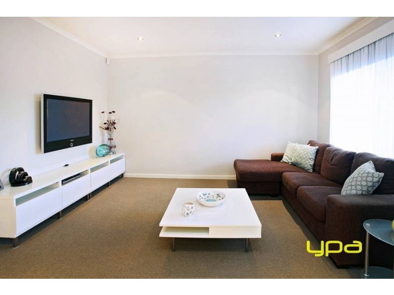 9 Borrowdale Road, Melton West VIC 3337