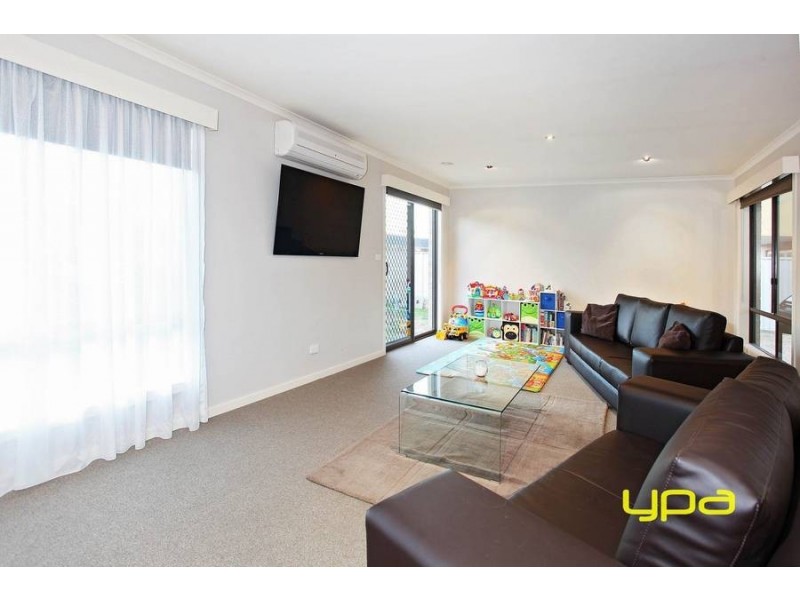 9 Borrowdale Road, Melton West VIC 3337