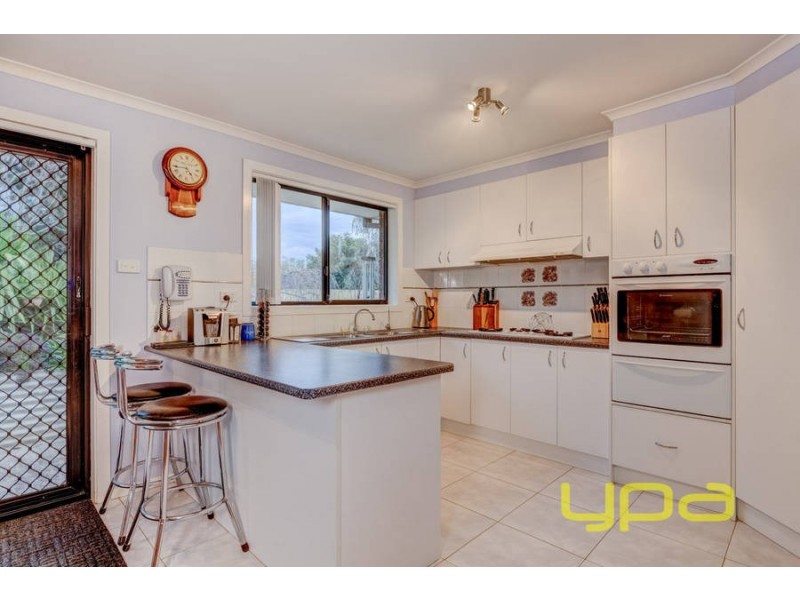 5 Moodie Street, Melton South VIC 3338