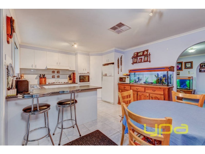 5 Moodie Street, Melton South VIC 3338