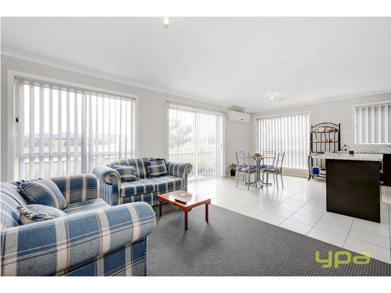 1 Petrea Place, Melton West VIC 3337