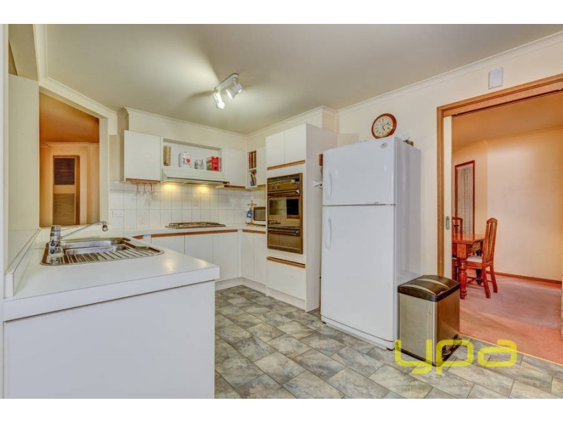 9 Josephine Court, Melton West VIC 3337