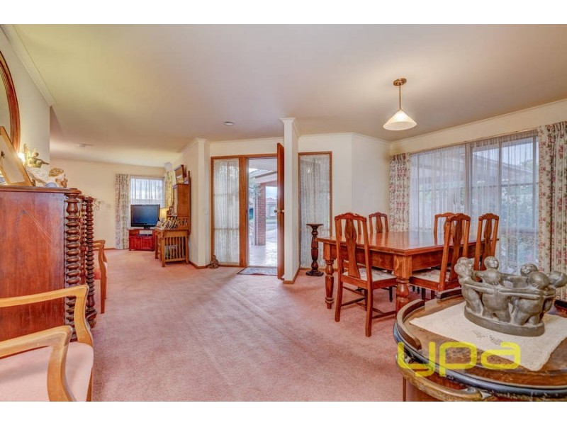 9 Josephine Court, Melton West VIC 3337