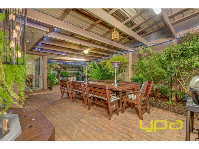 9 Josephine Court, Melton West VIC 3337