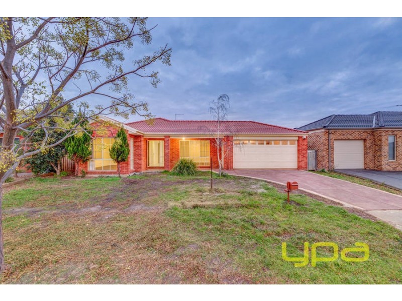 3 Wetherby Place, Melton West VIC 3337