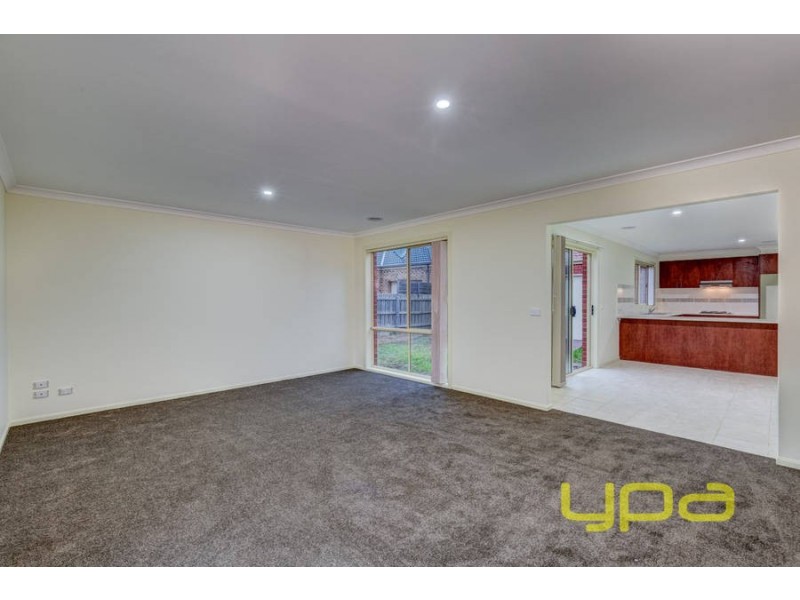 3 Wetherby Place, Melton West VIC 3337