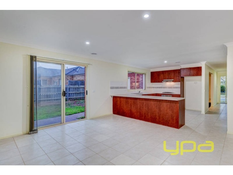 3 Wetherby Place, Melton West VIC 3337