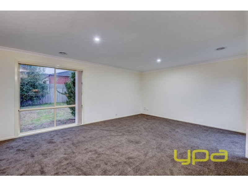 3 Wetherby Place, Melton West VIC 3337