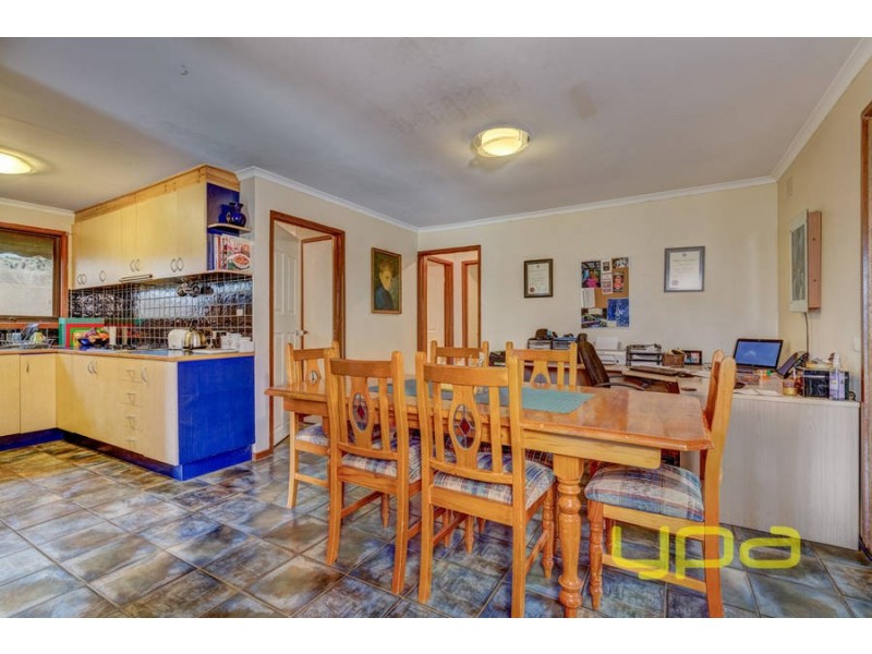 14 Anniba Court, Melton West VIC 3337