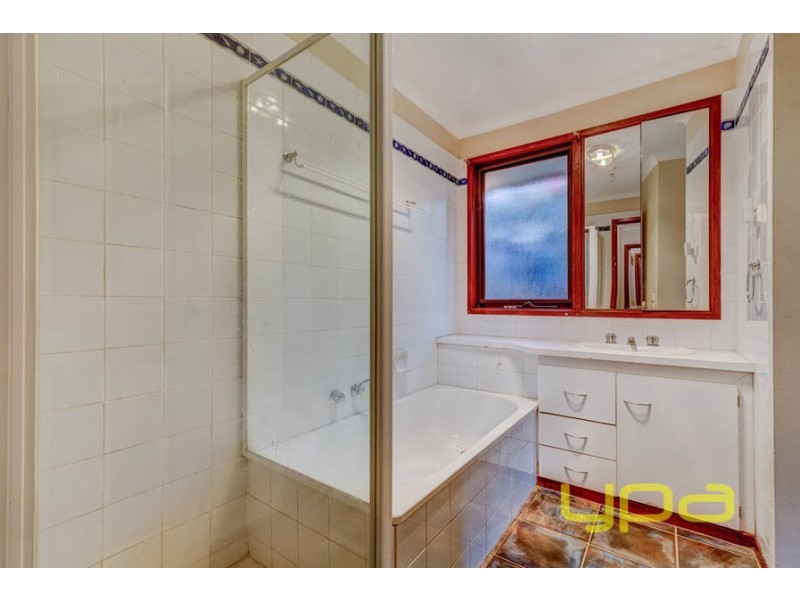 14 Anniba Court, Melton West VIC 3337