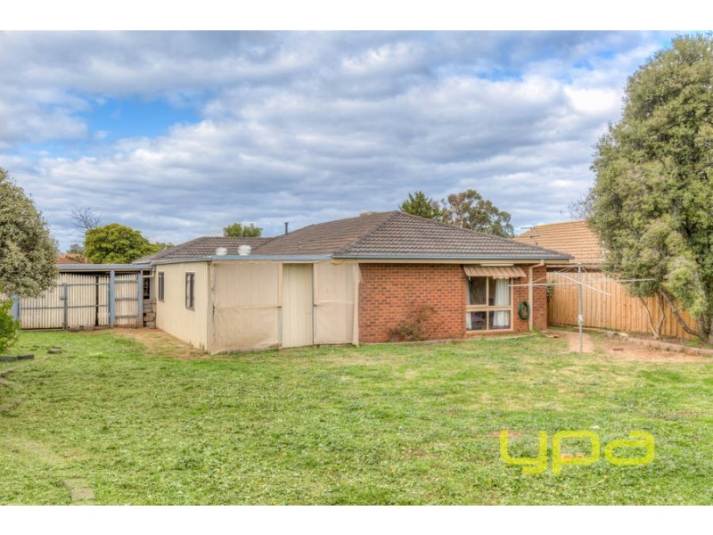14 Anniba Court, Melton West VIC 3337