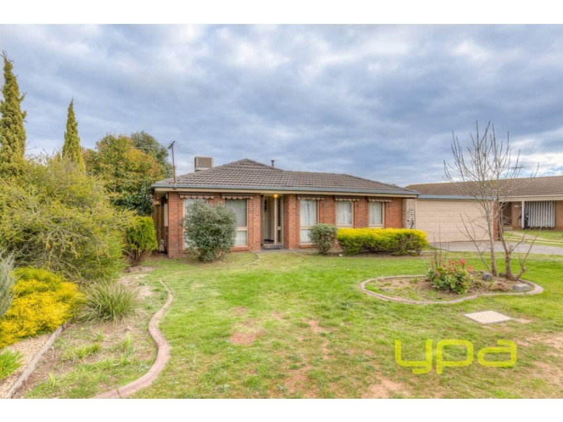 14 Anniba Court, Melton West VIC 3337