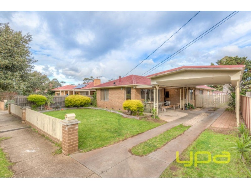 37 Kurrajong Crescent, Melton South VIC 3338