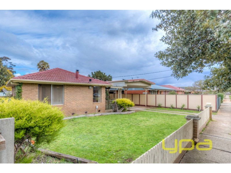 37 Kurrajong Crescent, Melton South VIC 3338