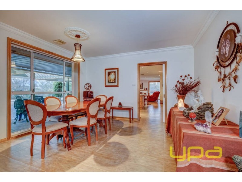 145 Brooklyn Road, Brookfield VIC 3338