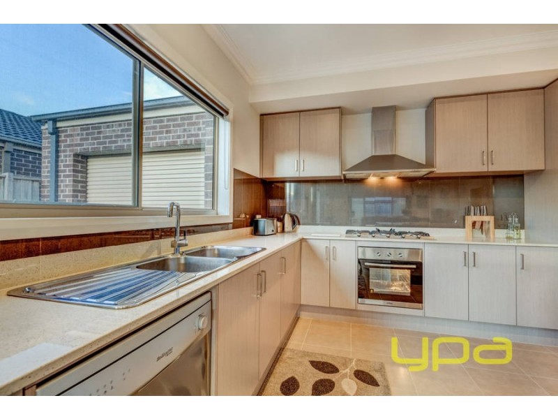 19 Bluegum Drive, Brookfield VIC 3338