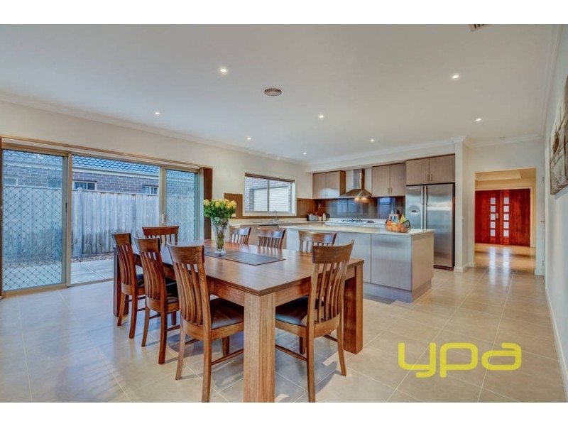 19 Bluegum Drive, Brookfield VIC 3338