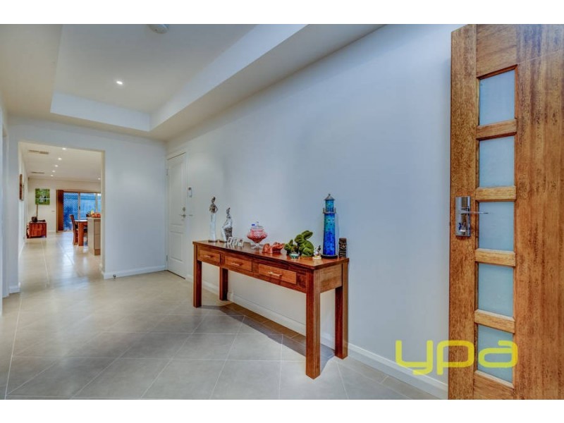 19 Bluegum Drive, Brookfield VIC 3338