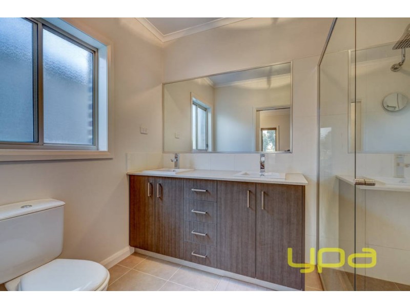 19 Bluegum Drive, Brookfield VIC 3338