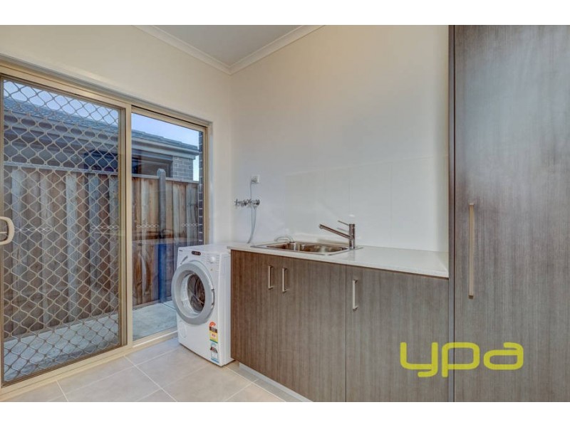 19 Bluegum Drive, Brookfield VIC 3338