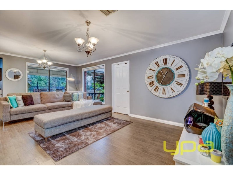 5 Royston Court, Brookfield VIC 3338