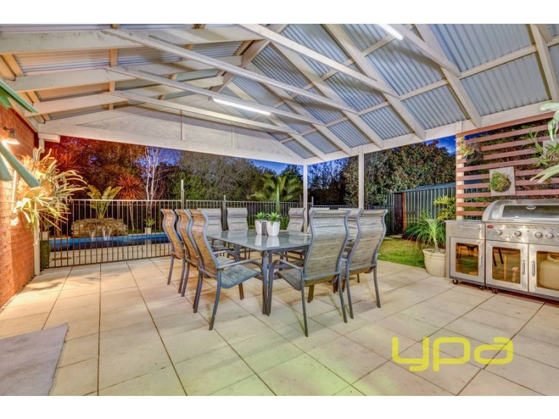 5 Royston Court, Brookfield VIC 3338