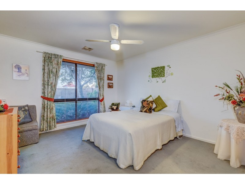 30 Lachlan Road, Melton South VIC 3338