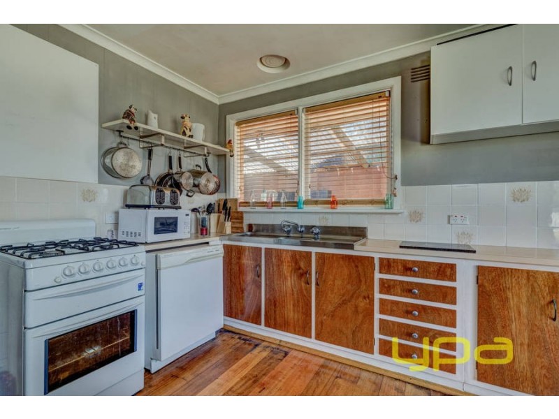 14 Swan Street, Melton VIC 3337