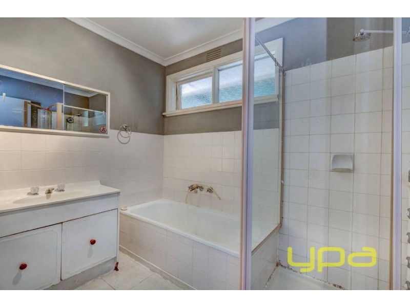 14 Swan Street, Melton VIC 3337