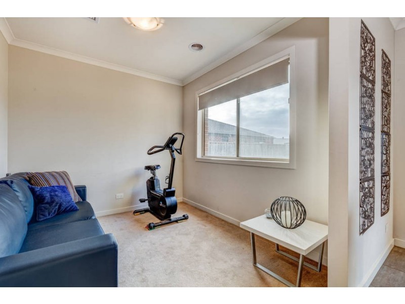 49 Gallery Avenue, Melton West VIC 3337