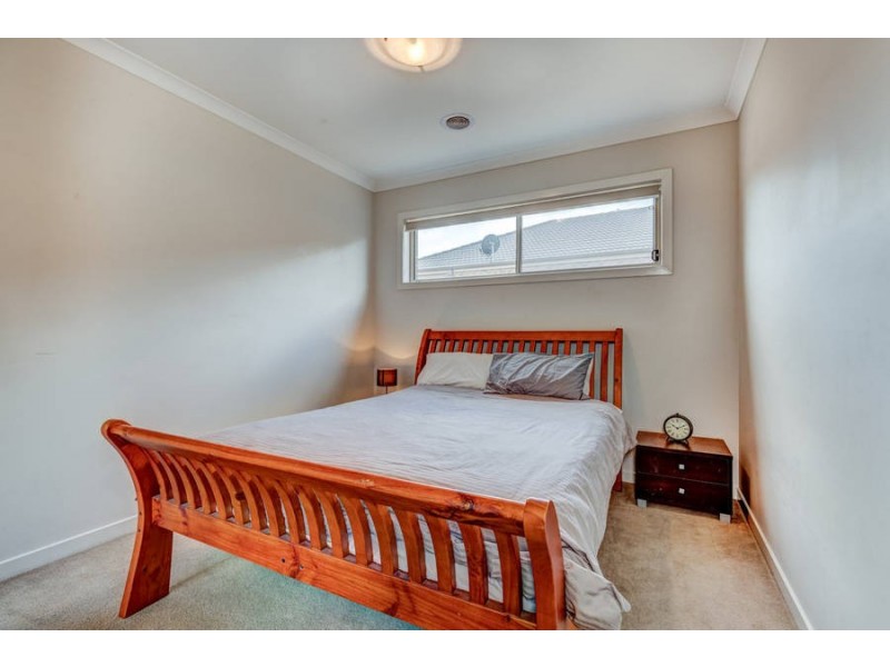 49 Gallery Avenue, Melton West VIC 3337