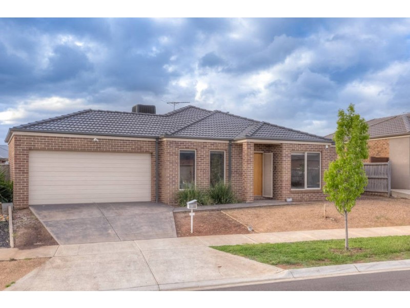 49 Gallery Avenue, Melton West VIC 3337