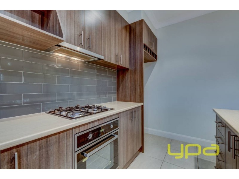 40 Gallery Avenue, Melton West VIC 3337