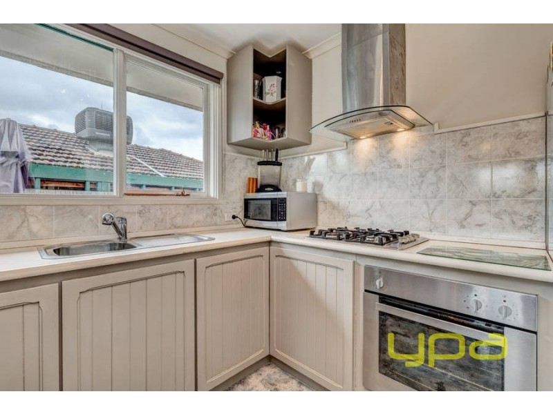 29 Essex Drive, Melton VIC 3337