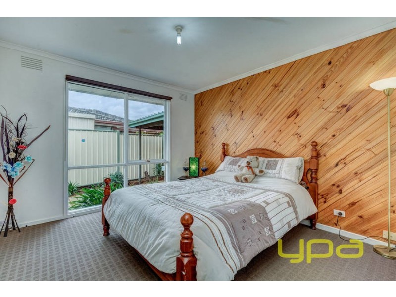 29 Essex Drive, Melton VIC 3337