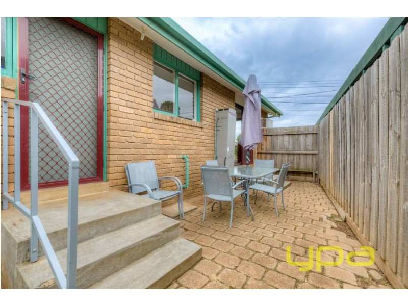 29 Essex Drive, Melton VIC 3337