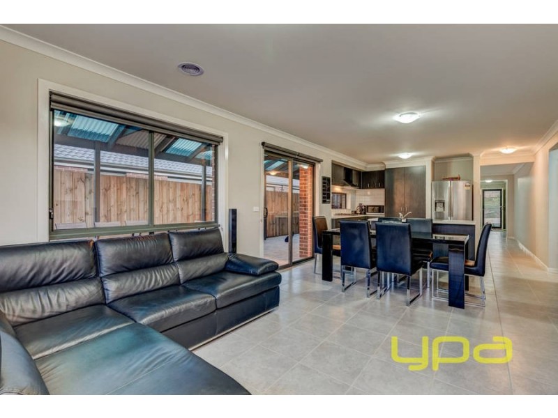 37 Cromarty Circuit, Darley VIC 3340