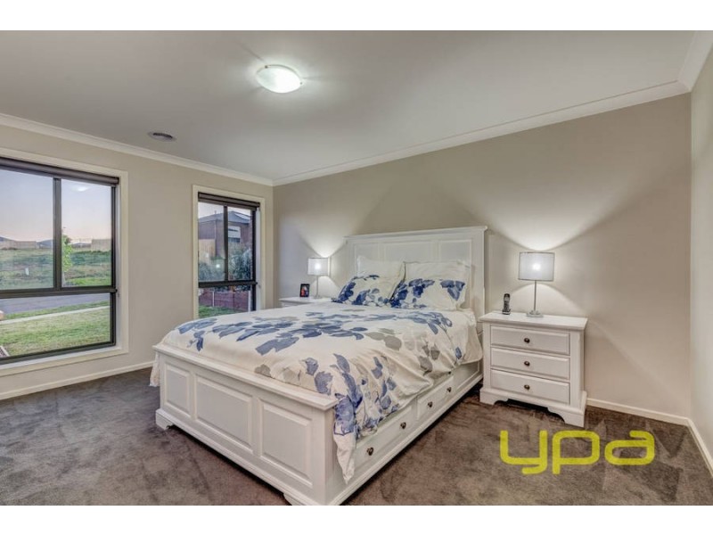 37 Cromarty Circuit, Darley VIC 3340