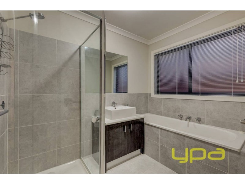 37 Cromarty Circuit, Darley VIC 3340