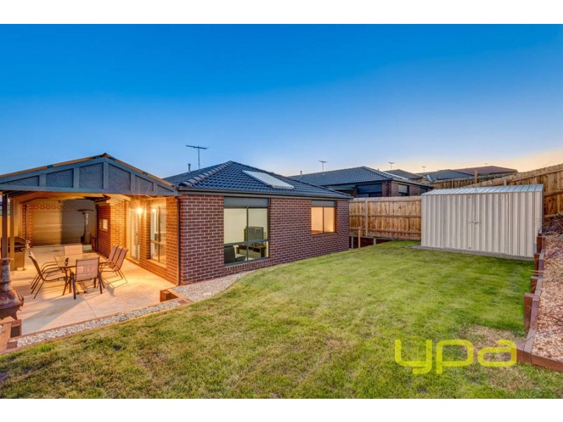 37 Cromarty Circuit, Darley VIC 3340