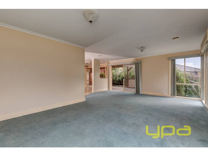 31 Fleetwood Circuit, Melton West VIC 3337