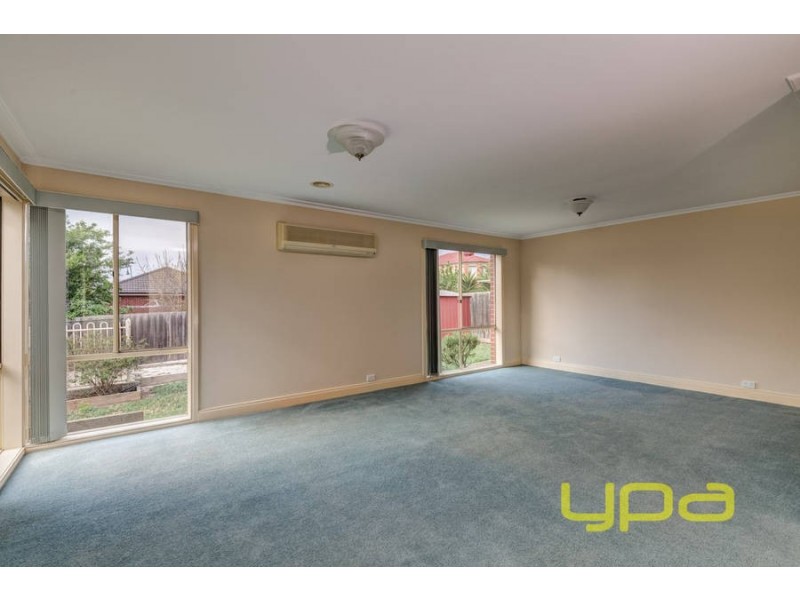 31 Fleetwood Circuit, Melton West VIC 3337