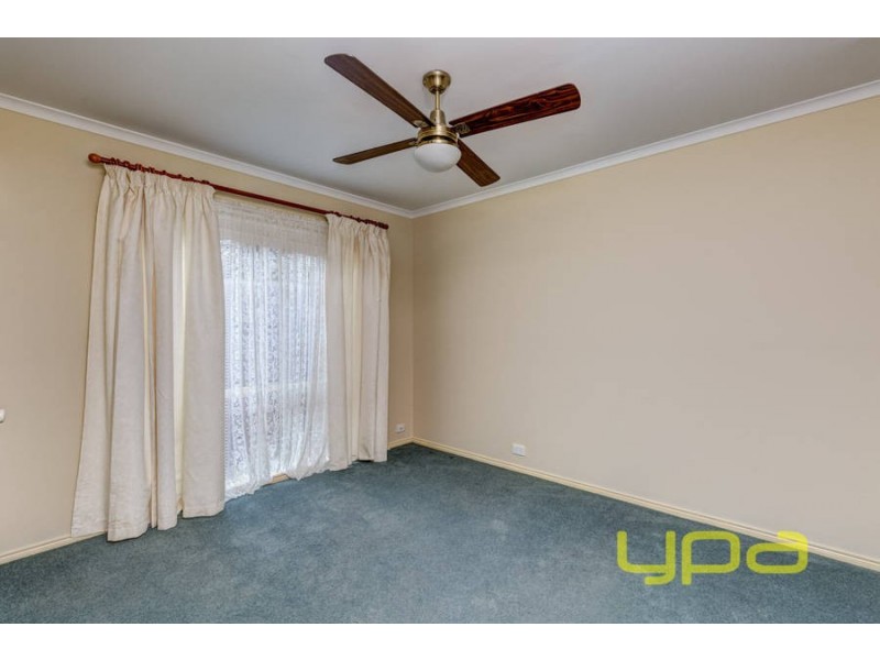 31 Fleetwood Circuit, Melton West VIC 3337