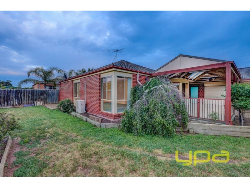 31 Fleetwood Circuit, Melton West VIC 3337