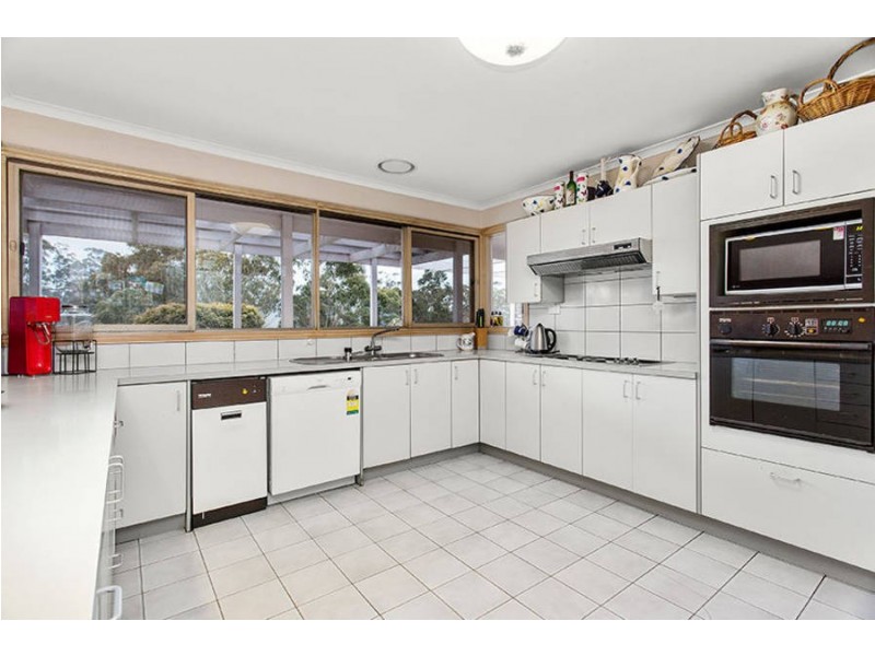 73 Rogers Road, Toolern Vale VIC 3337